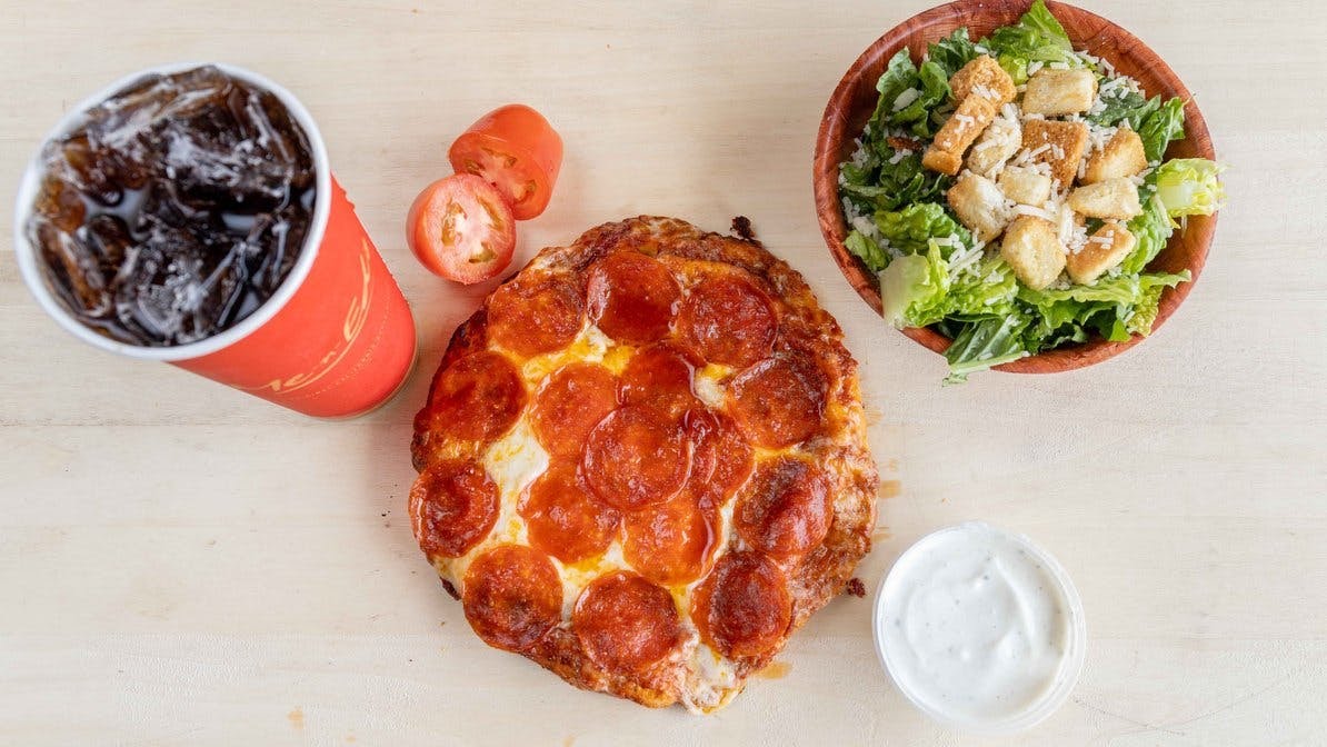 Me-n-Ed's Pizza Parlor by null