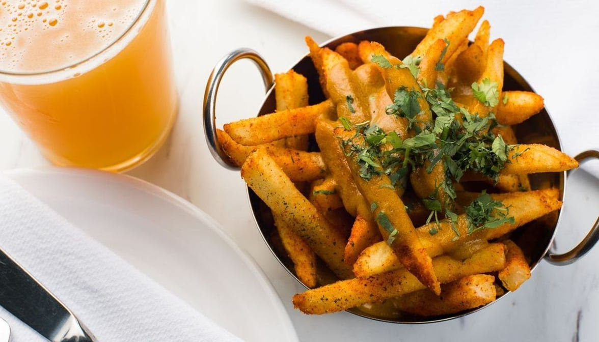 Calcutta Cricket Club by null