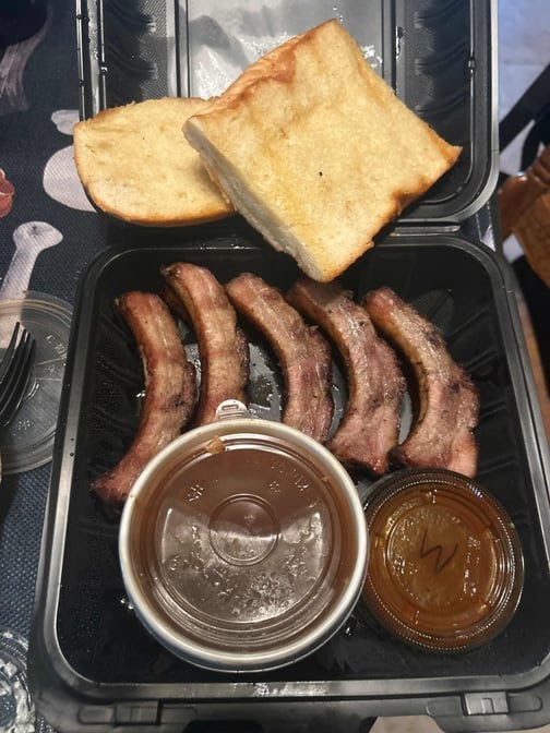 BUSTERS BBQ by null