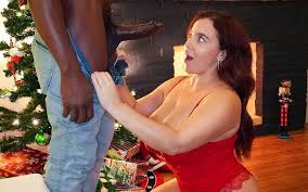 Eaftggaaaa akvdjgud snifqiq jpg x Weird fat