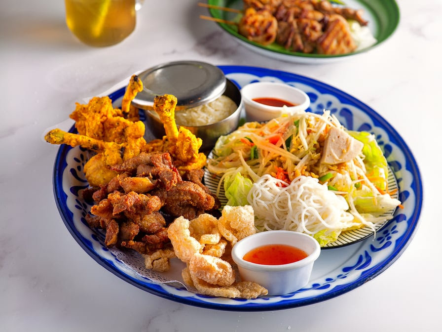 Khaosan Road Coral Gables by null