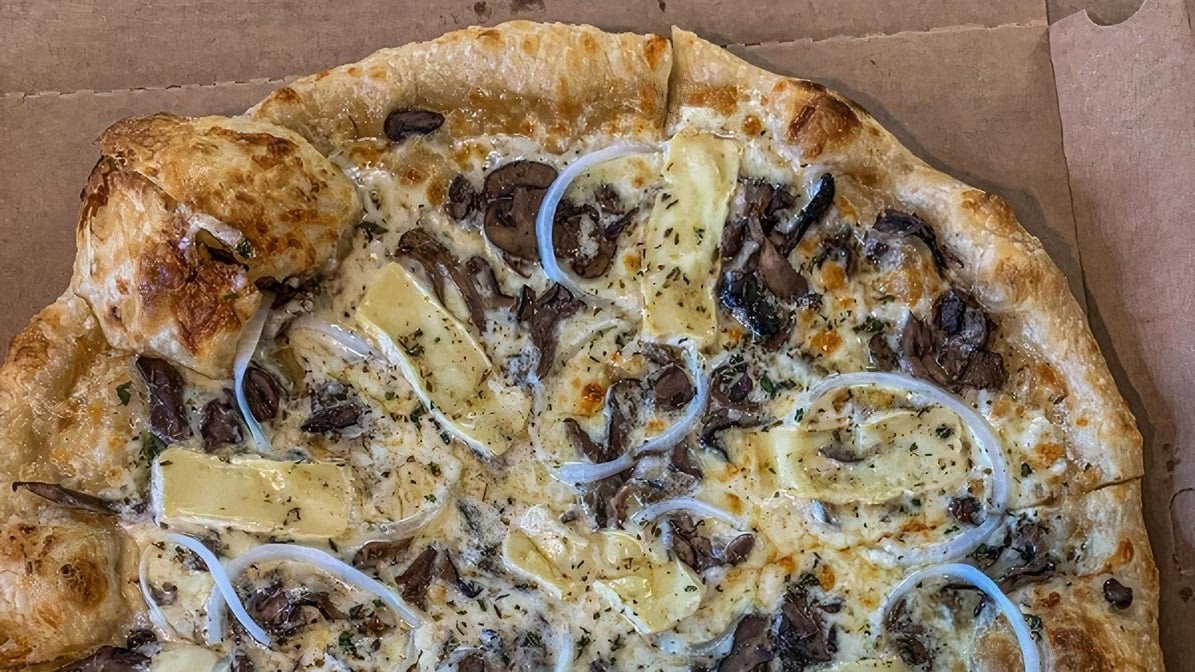 2 Bros Pizza by null