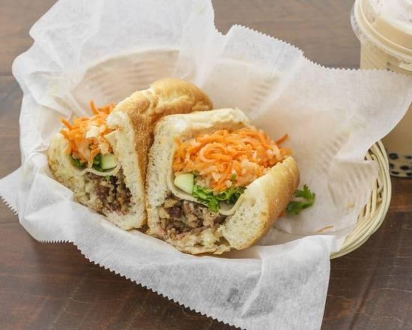 Banhmigos & Coffee by null