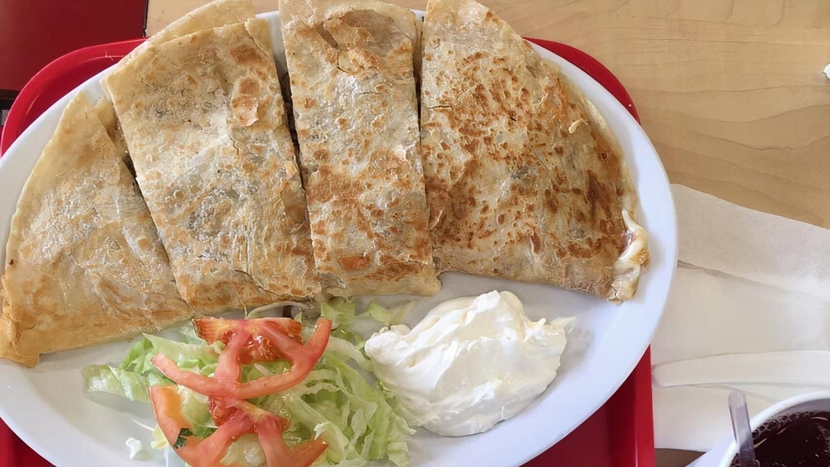 Tacos y Burritos Metro Basilica 2 Taco truck by null