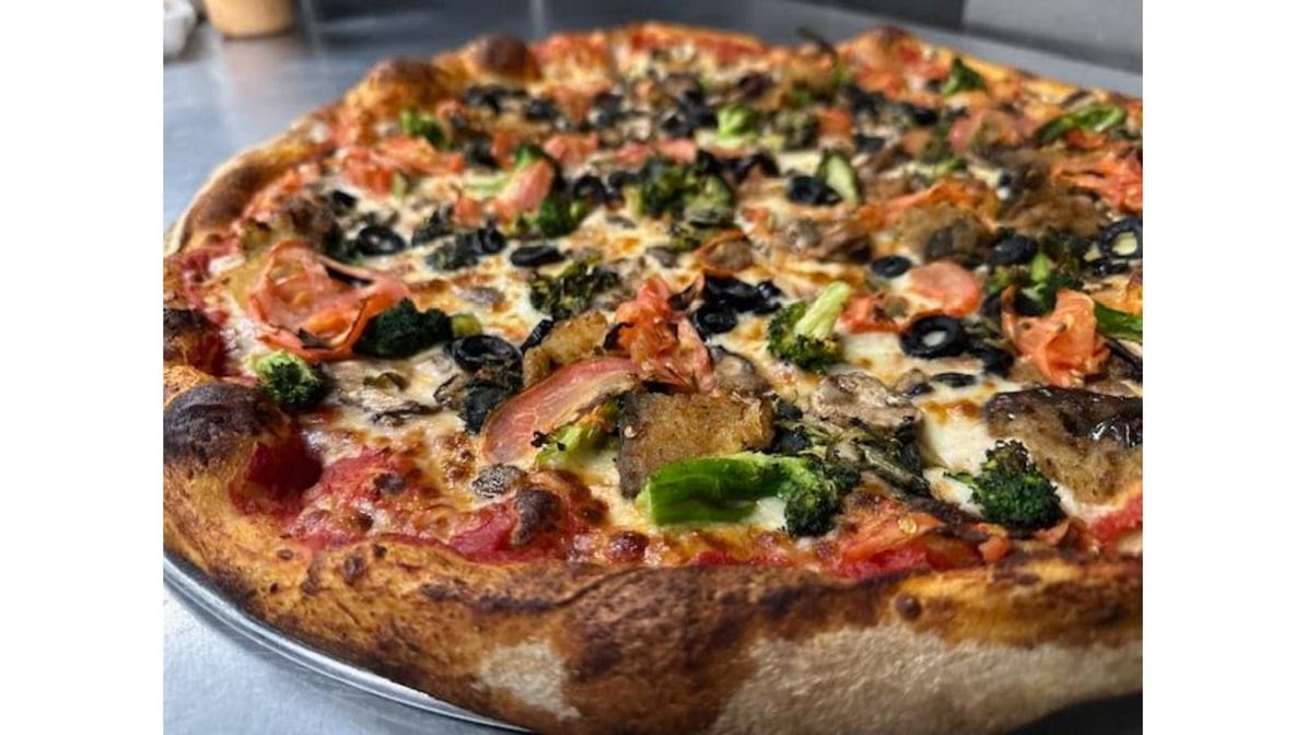 Ernesto's Pizza by null