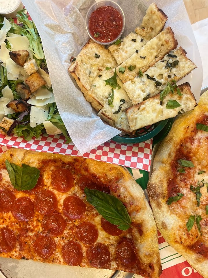 Paper Plane Pizza by null