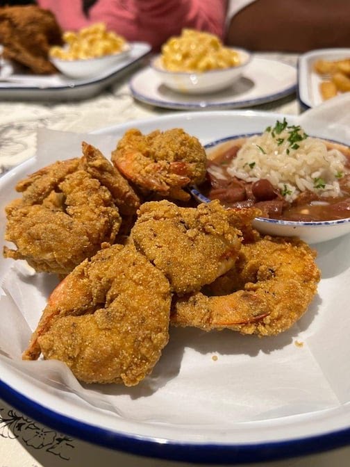 Gatlin's Fins & Feathers by null