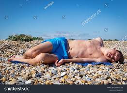 白人 小学生 裸|小学生 裸 白人 笑顔 ジャンプ・動作】の画像素材 | 子育て・ライフスタイルの写真素材ならイメージナビ