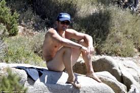 Omg he naked orlando bloom on a paddle board jpg x Orlando bloom