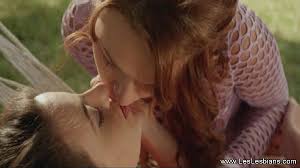 Kissing lesbian jpg x Kissing lesbian