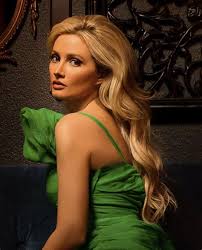 Holly madison in secrets of playboy gif x Holly madison