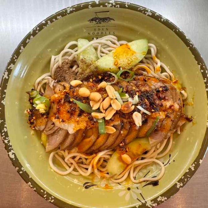 Eden Noodles Manukau四川担担面Manukau by null