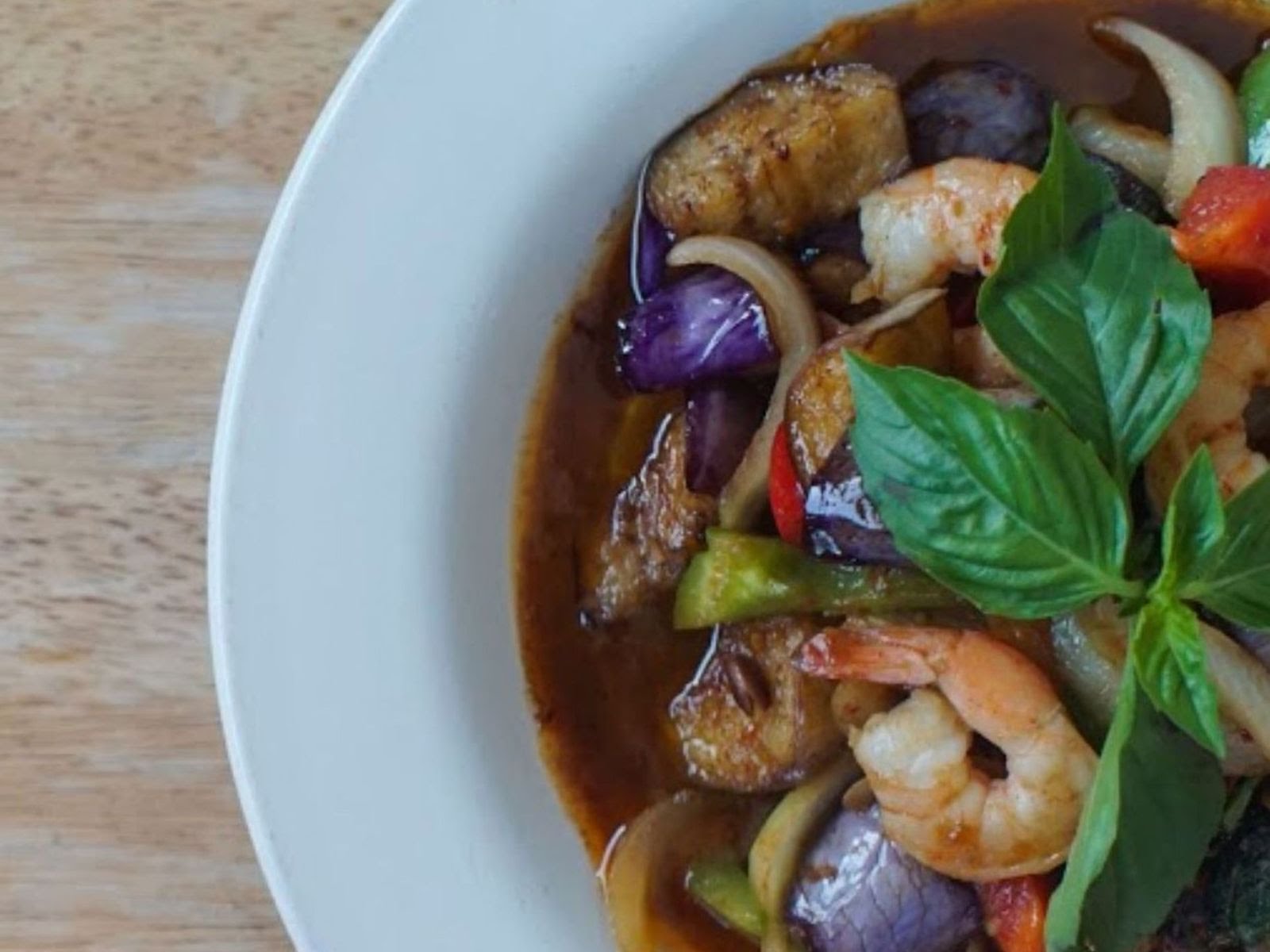 Chao Pra Ya Thai Cuisine by null