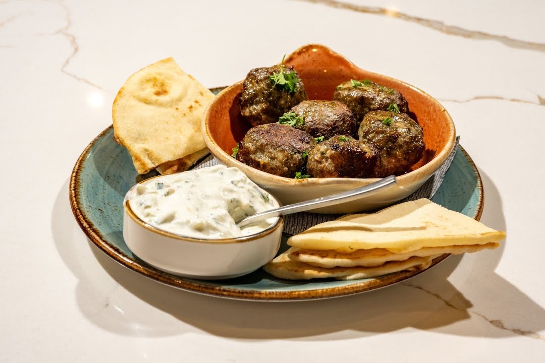 Atlas Restaurant & Bar by null