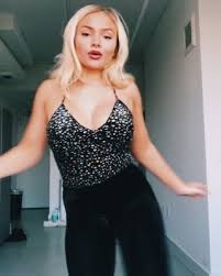 Natalie alyn lind topless sugar thefappeningblog com jpg x Natalie alyn lind sexy