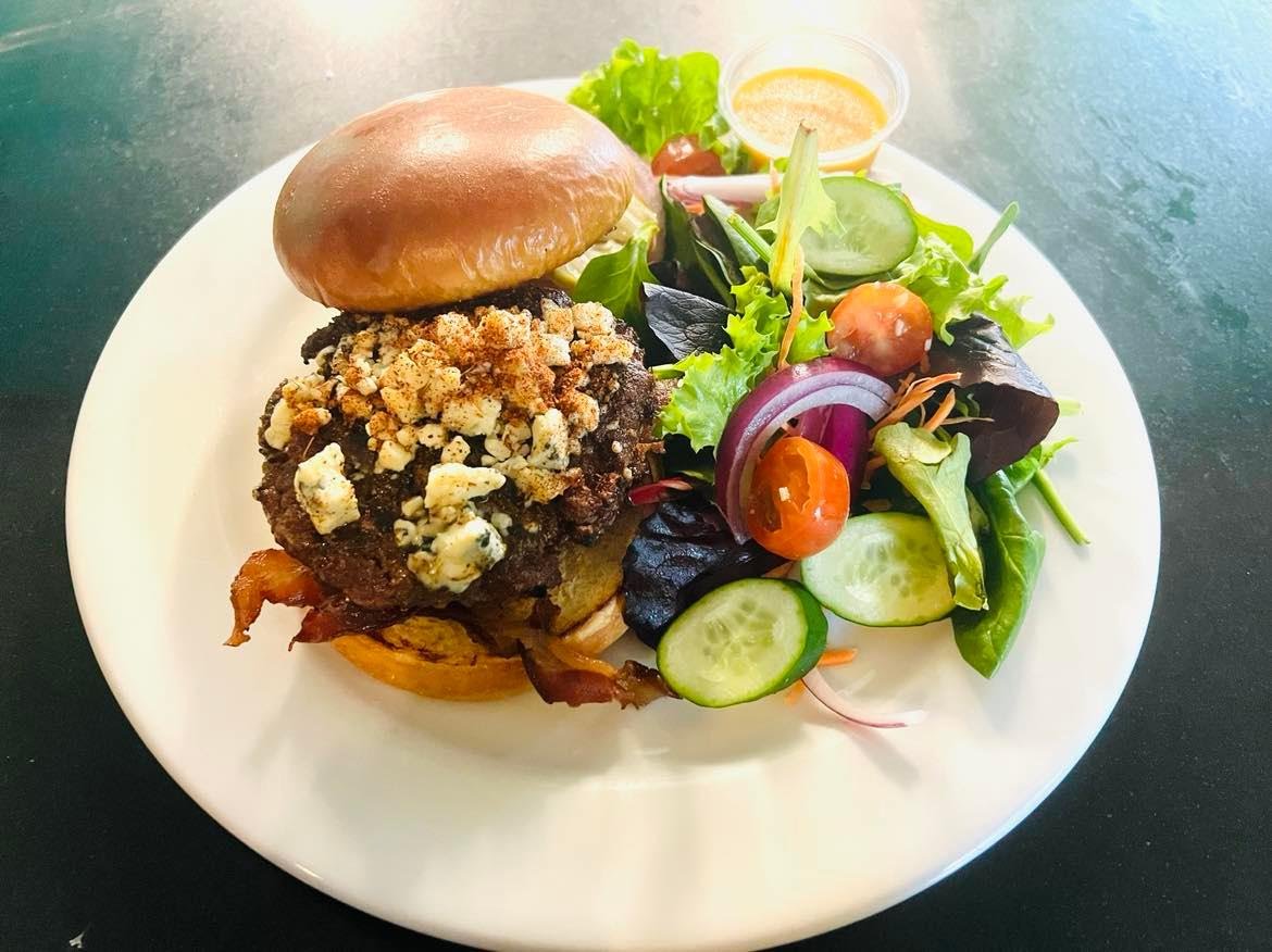 Kaleo's Bar & Grill by null