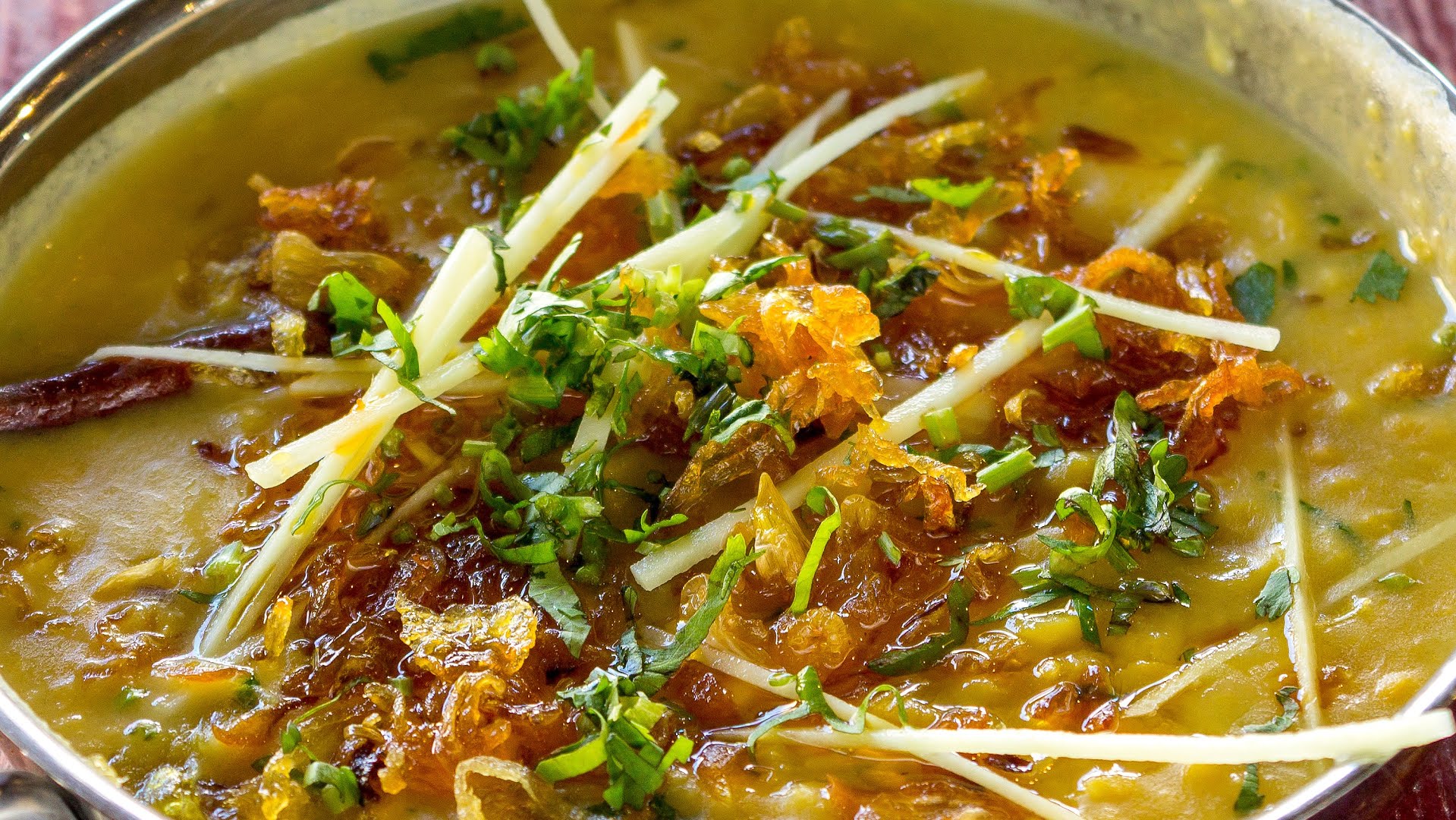 Naan -N- Curry Renton by null