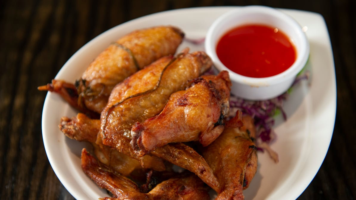 Bai Tong Thai Restaurant by null