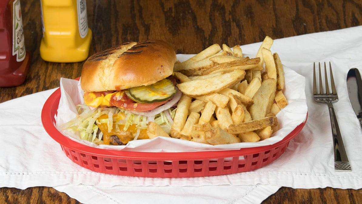 Lefty's Chicago Pizzeria by null