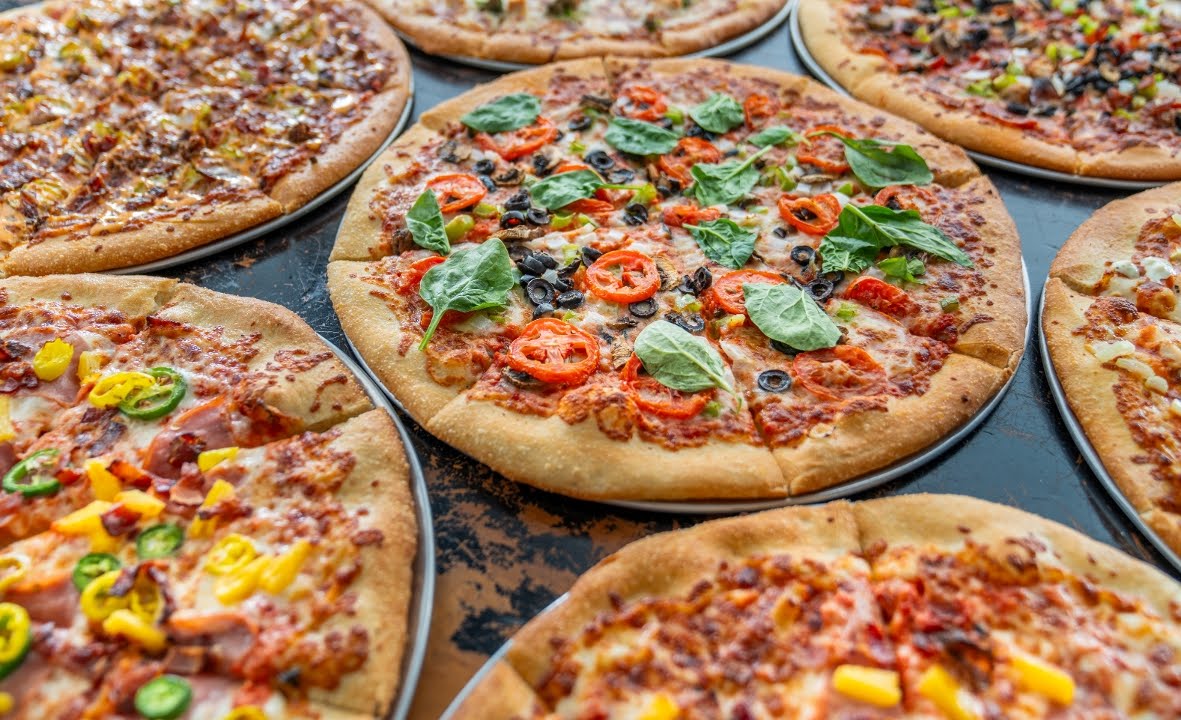 Mother Clucker’s Pizza by null