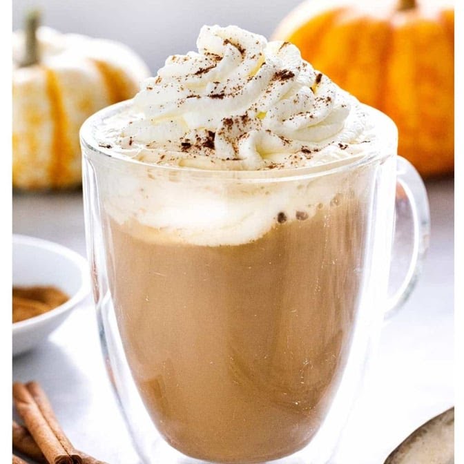 C'est La Vie Cafe by null