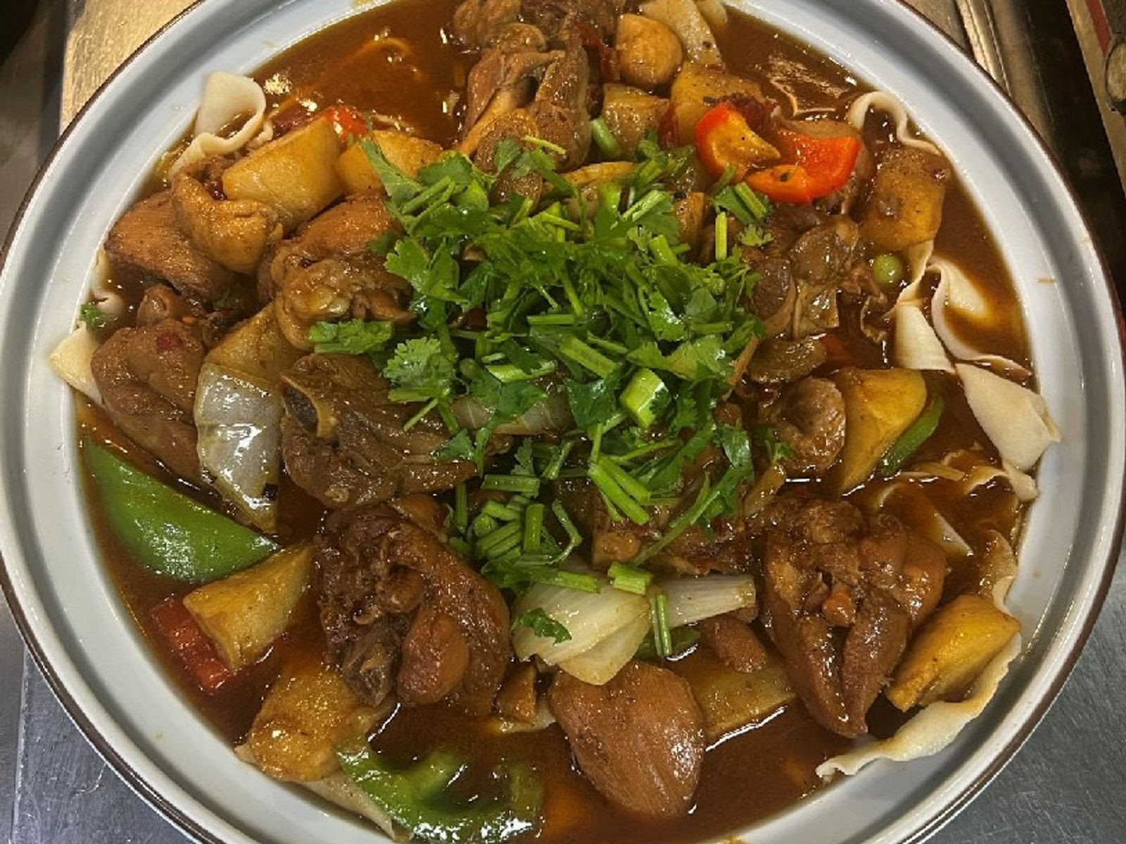 DH Noodles & Grill 敦煌兰州牛肉拉面 by null