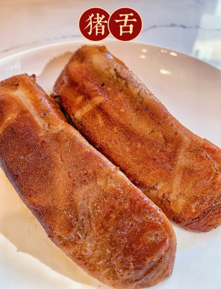 Unique Smokehouse by null