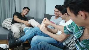 Sexo entre amigos jpg x Entre amigos