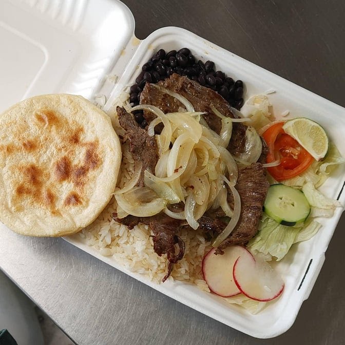 El Camaleon Food Truck by null