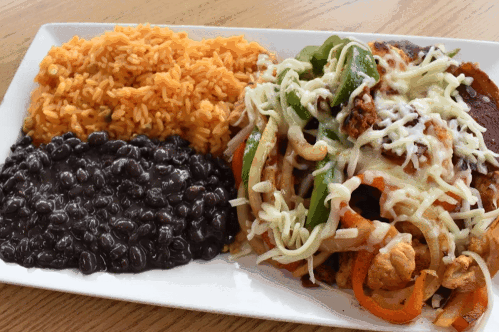 Taqueria 3 Reyes by null