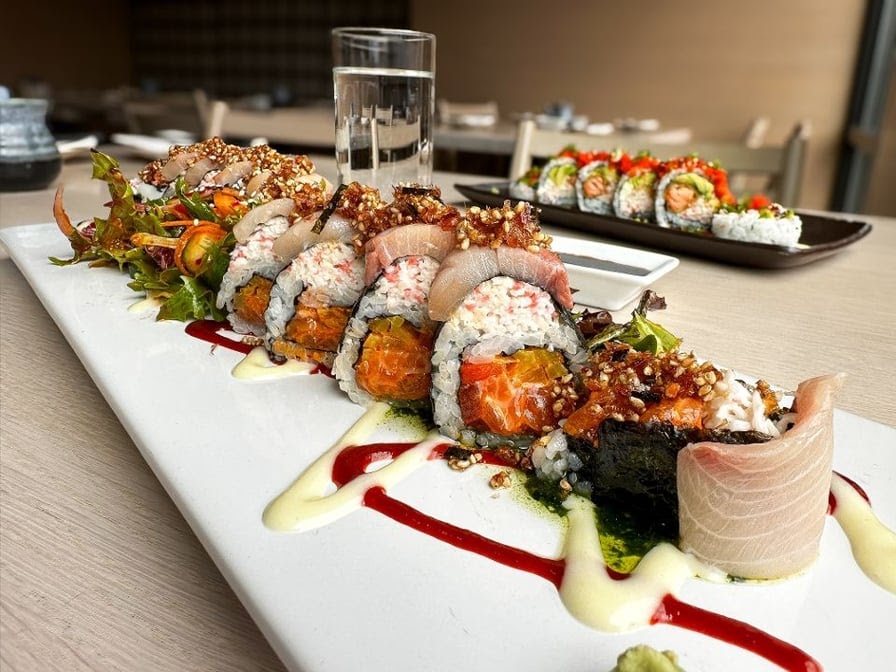 Maru Sushi & Grill by null