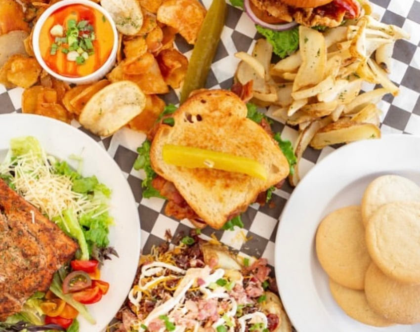 Carpenters Cafe & Catering by null