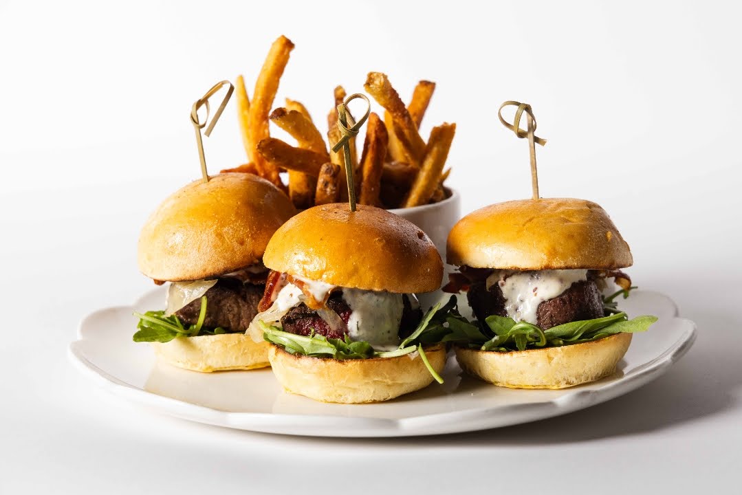 DJ's Great Room by null