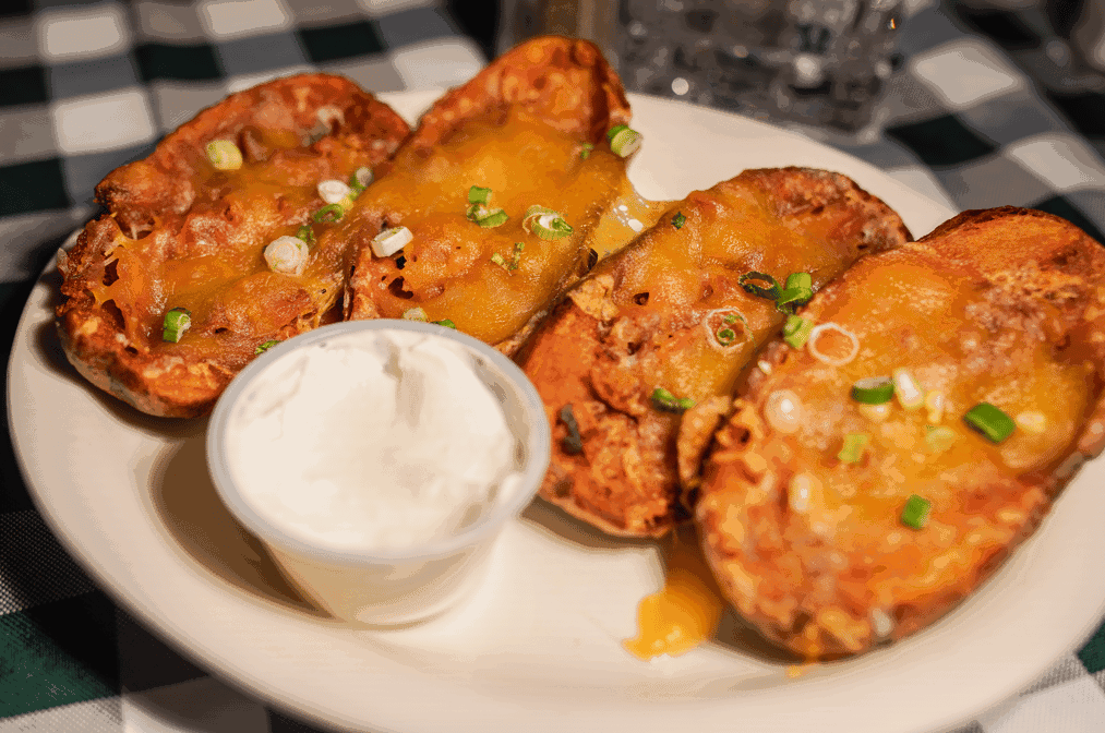 Frankie's Bar & Grill by null
