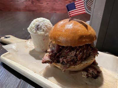 Memphis Minnie's BBQ Joint by null