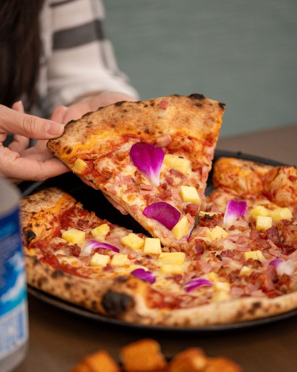 NONA STREET PIZZA by null