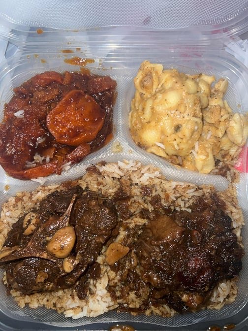 Smellys Creole Catering LLC. by null