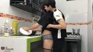 Tetona follando en la cocina jpg x En la cocina
