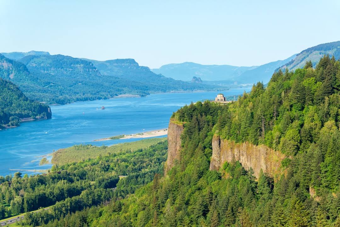 Columbia River Gorge National Scenic Area by null