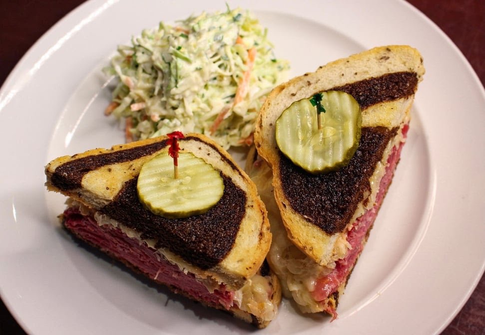 Sam's Place Nippers Corner by null