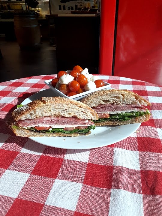 The Real Italian Deli Sogno Fatto by null