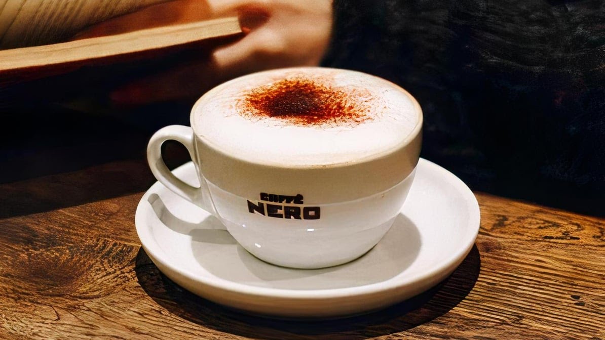 Caffe Nero by null