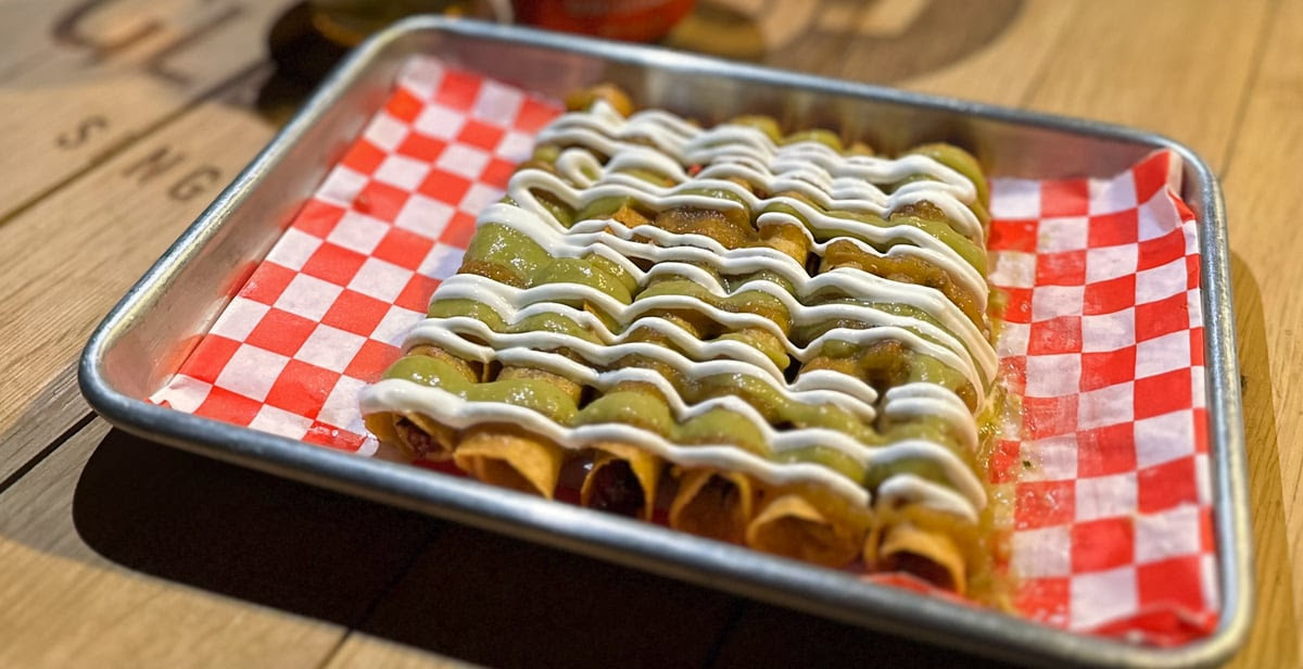 Willie's Brew & Q by null