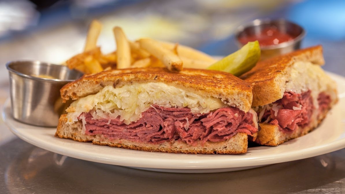 Charleston's Restaurant by null