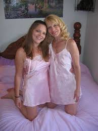 amateur mother daughter nude|Amateur Mother Daughter Porn Pics - PICTOA