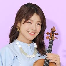 廣津留すみれ|ハーバードとジュリアードを首席卒業。世界が注目するバイオリニスト廣津留すみれの思考法とは？ | 著名人 | LEON レオン オフィシャルWebサイト