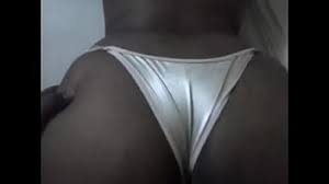 Negra rabuda fodendo com roludo no motel jpg x Negra rabuda