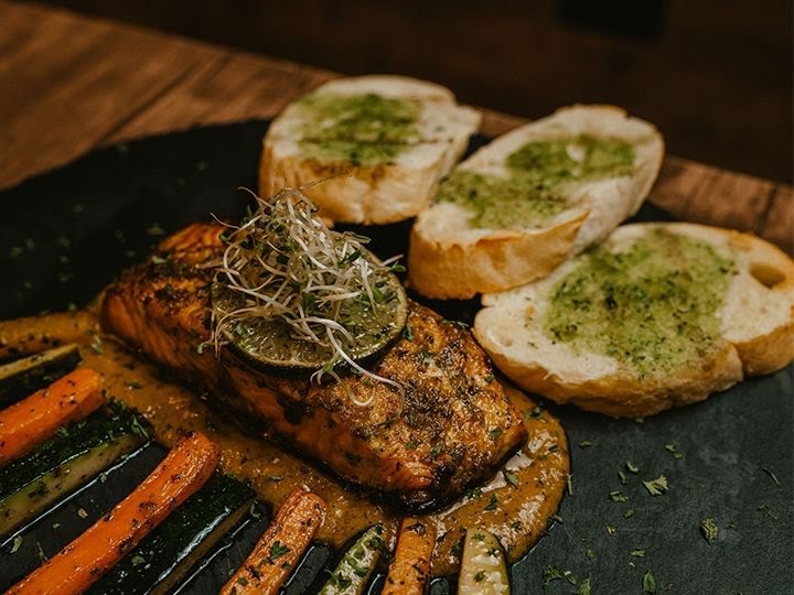 Canada Bites by null