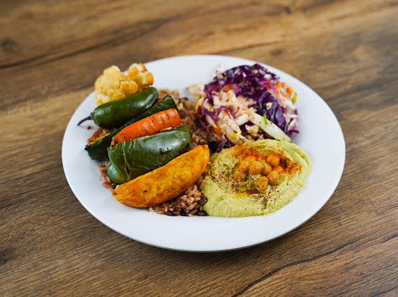 Dimassi’s Mediterranean Buffet by null