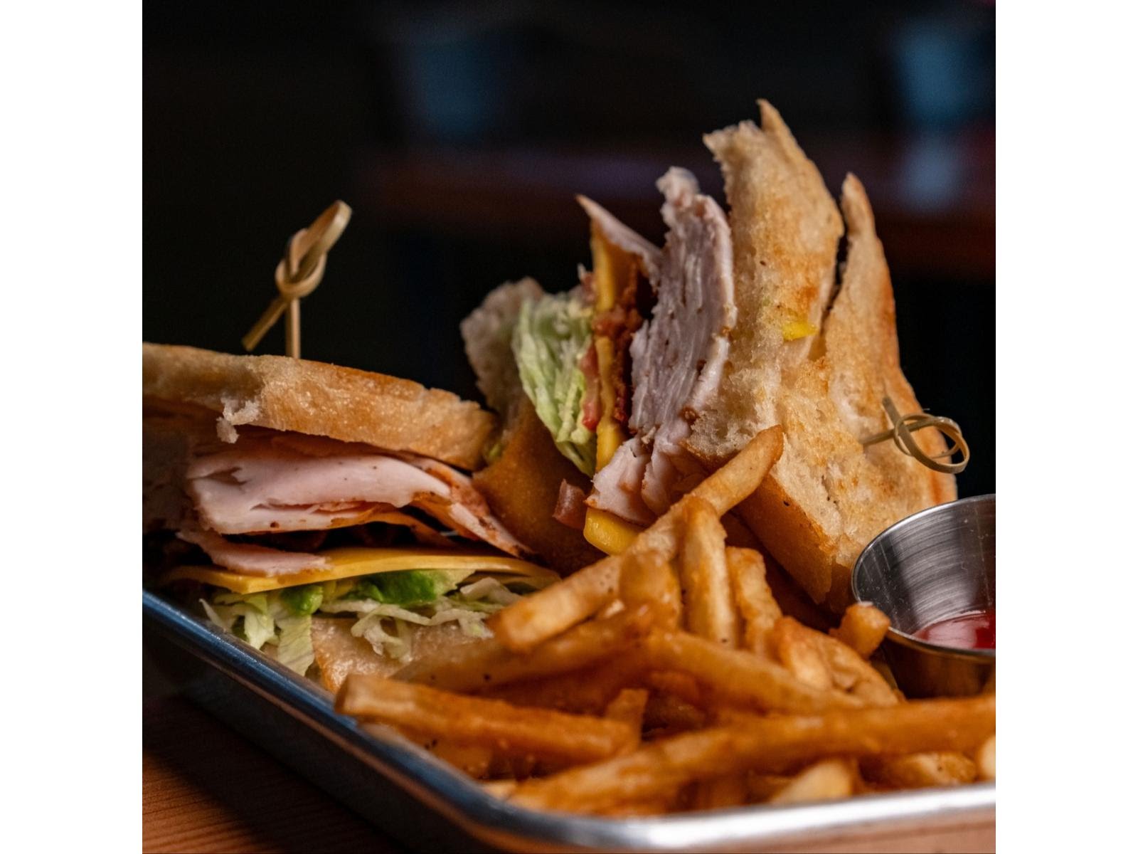 La Dosis Coffee + Cocktails by null